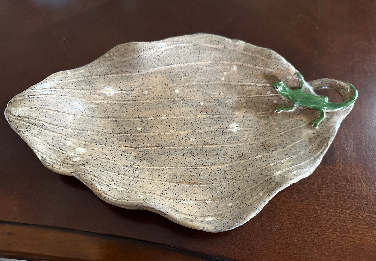 Speckled Leaf With Lizard