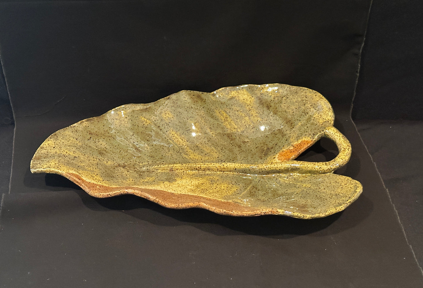 Dead Leaf Platter